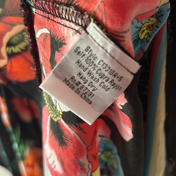 Johnny Was two pc Black Floral silky Set peek shoulder blouse flared pants L - Picture 10 of 10